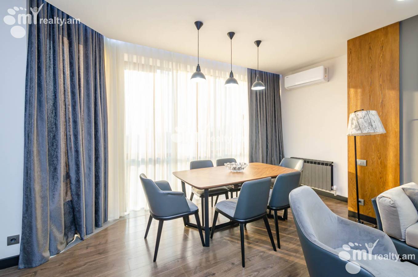 4 bedroom apartment for sale خیابان آرگیشتی, مرکز شهر ایروان, 143934