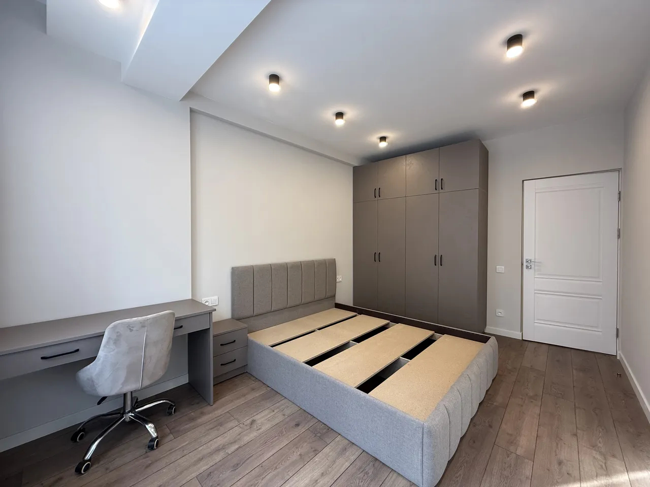 2 սենյականոց բնակարան  Խորենացու փող, Կենտրոն Երևան, 158893