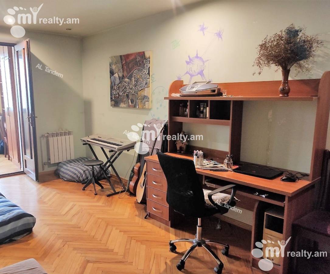 Купить 4 комнатную квартиру Г.Кочар ул, Арабкир Ереван, 125122