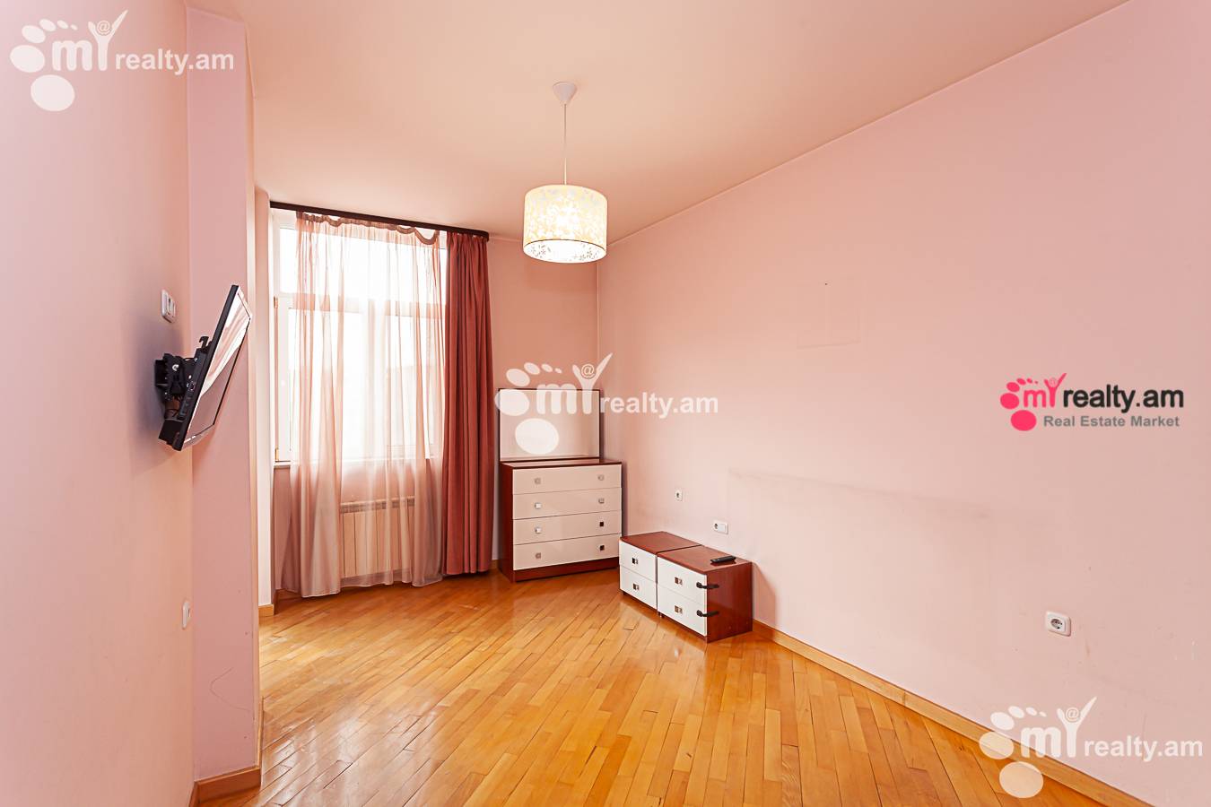 Купить 3 комнатную квартиру Ростом ул, Центр Ереван, 134225