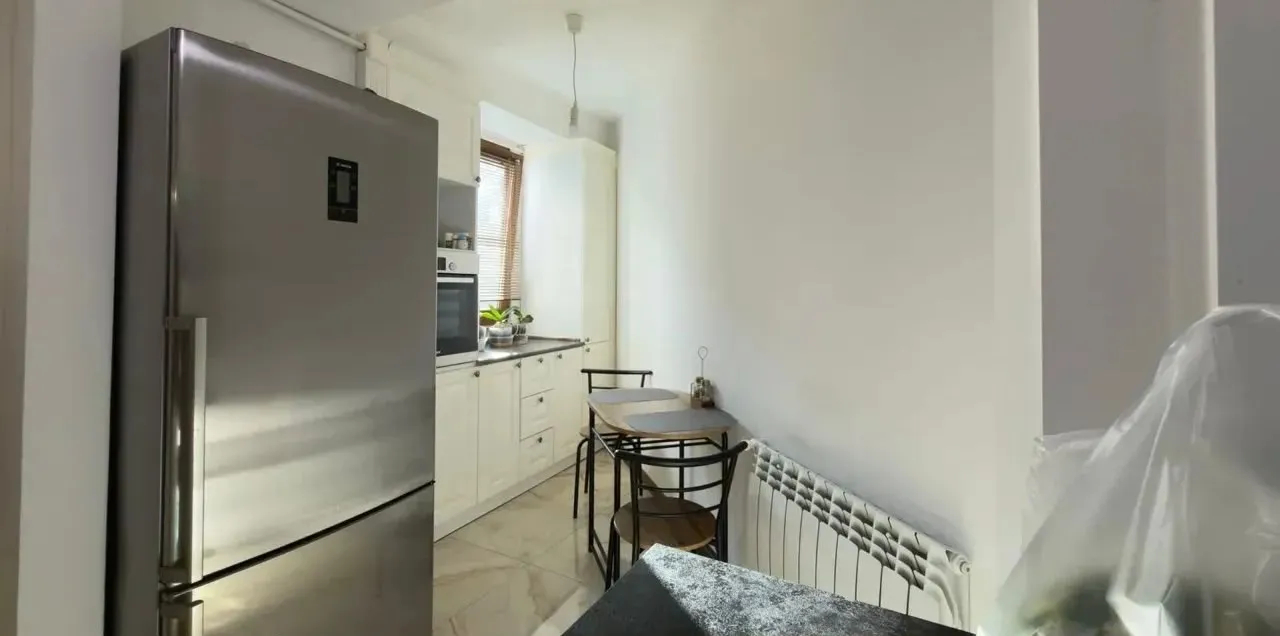 3 bedroom apartment for rent Pushkin St, Center Yerevan, 161548