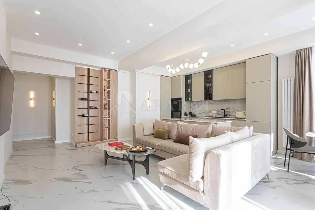 3 bedroom apartment for sale K. Ulnetsi St, Quanaquère-Zeytoun Yerevan, 157279