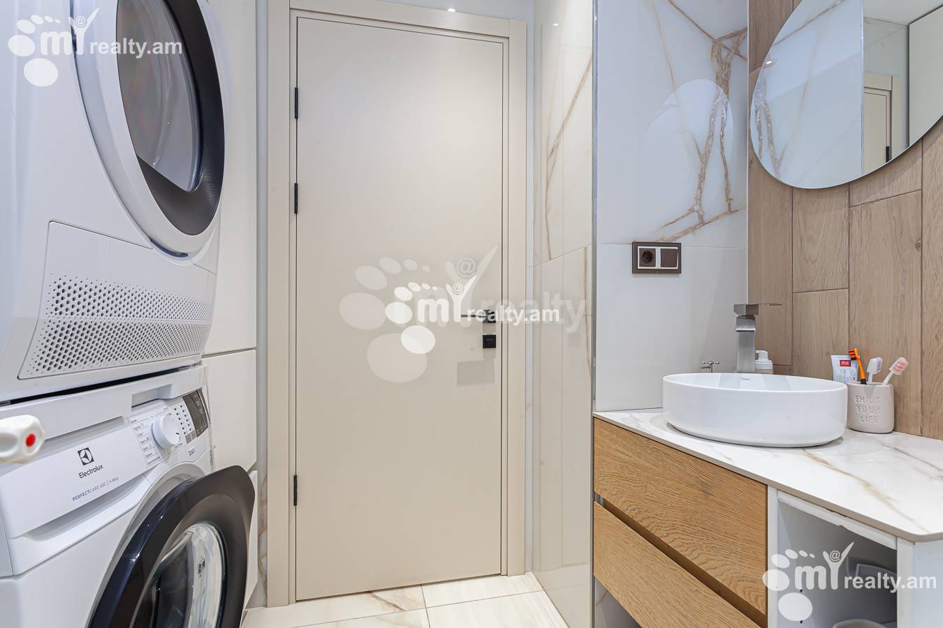 3 սենյականոց բնակարան  Ներսիսյան փող., Քանաքեռ-Զեյթուն Երևան, 155727