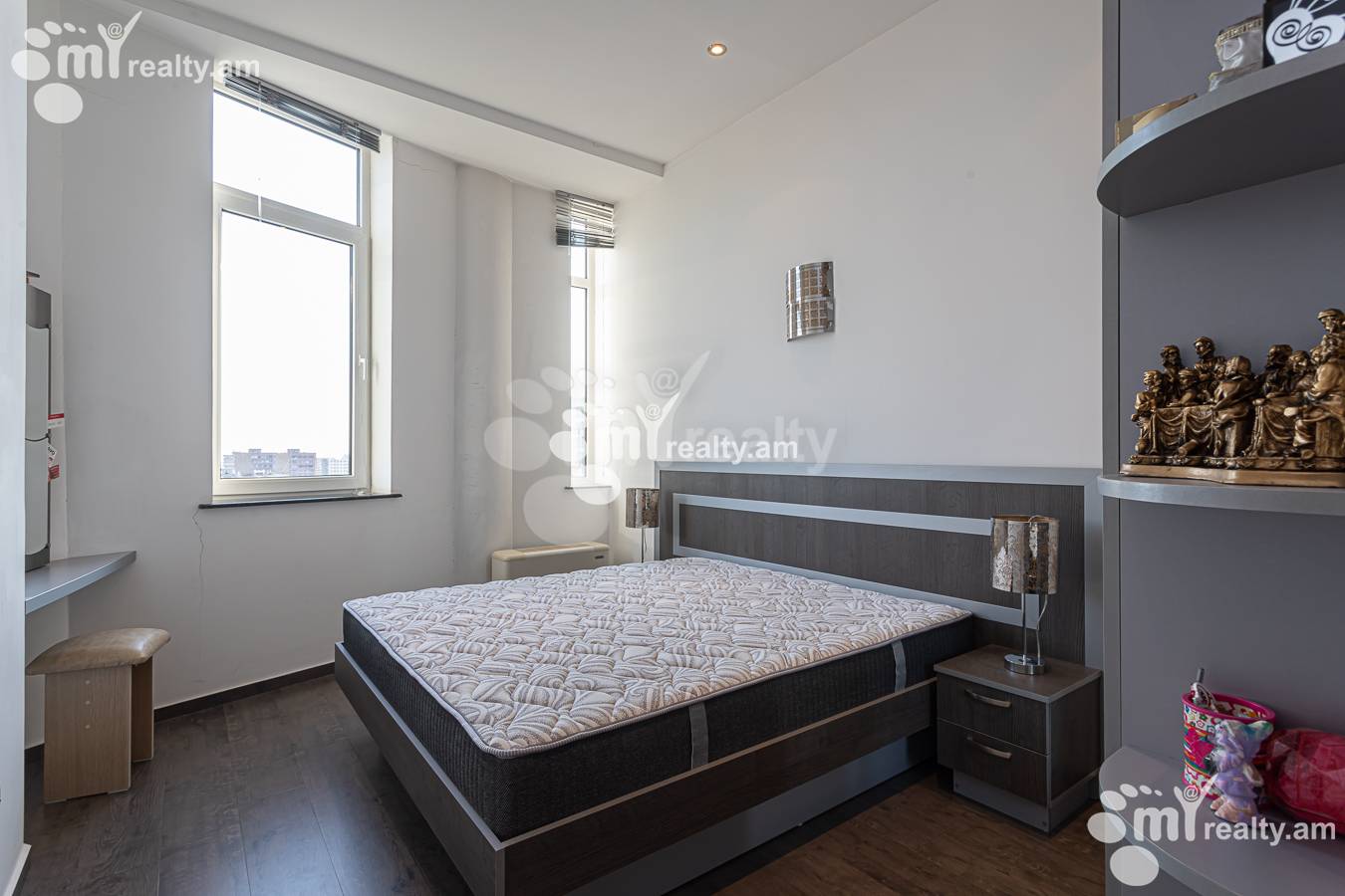 4 bedroom apartment for rent Aram St, Center Yerevan, 156863