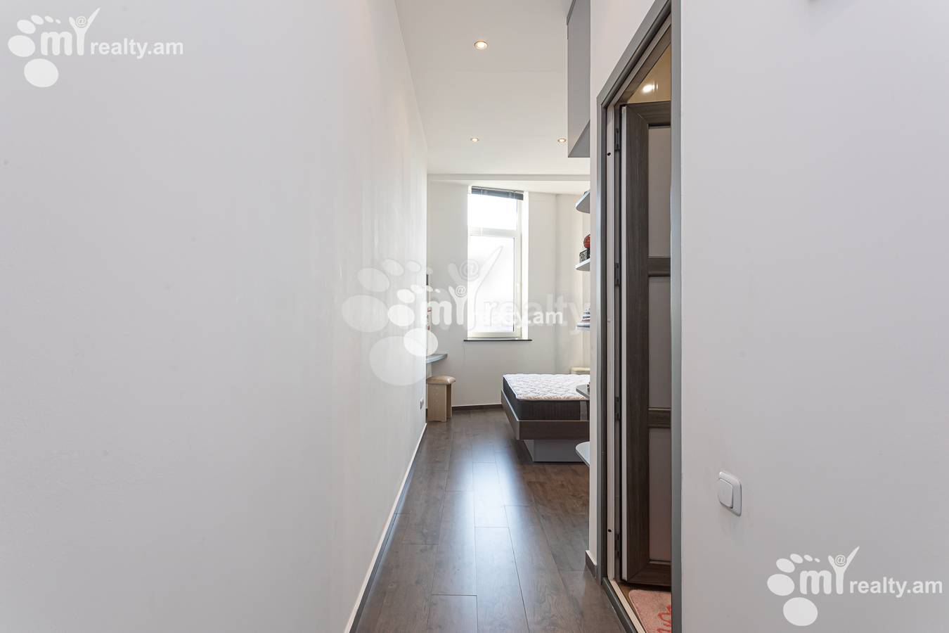 4 bedroom apartment for rent Aram St, Center Yerevan, 156863