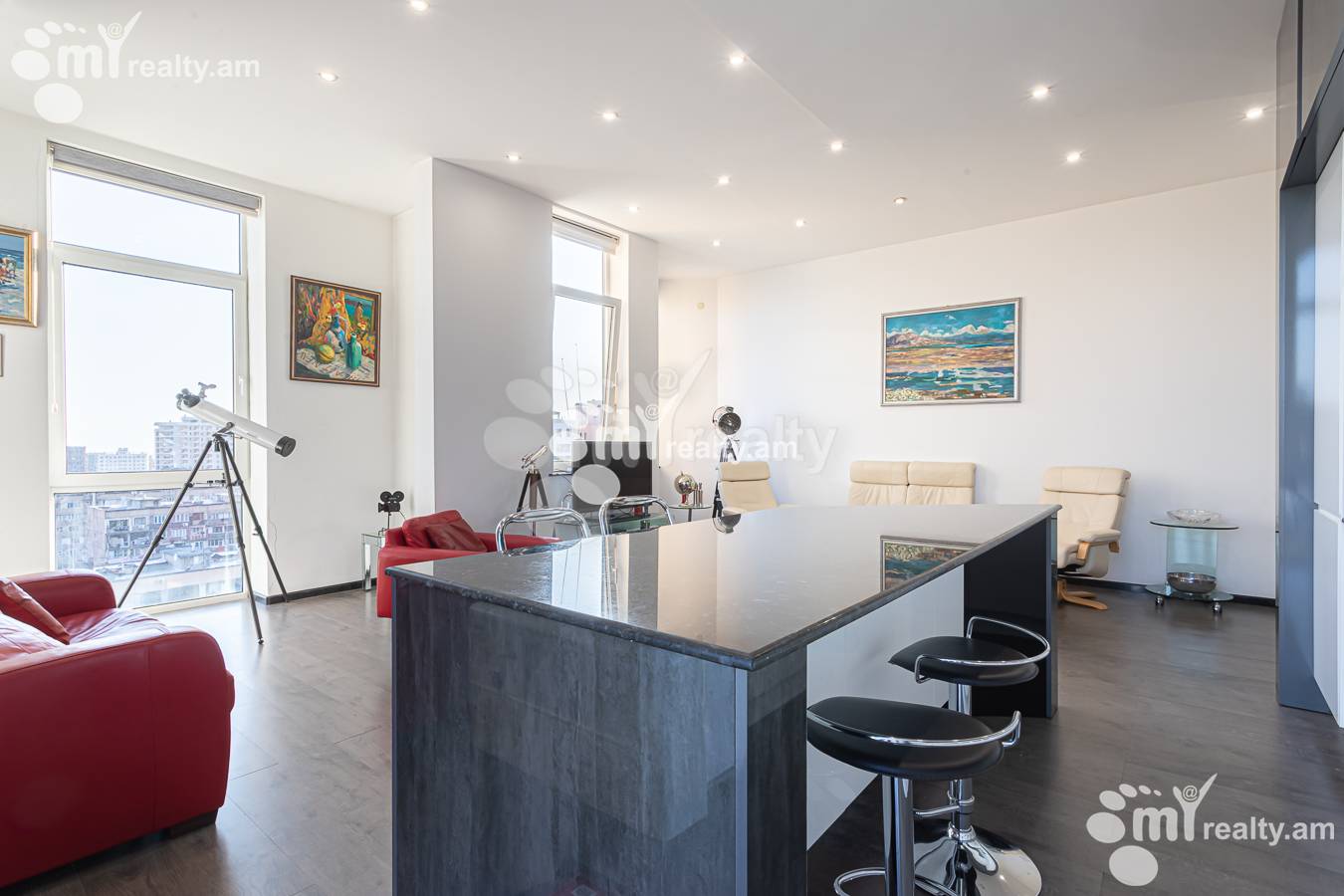 4 bedroom apartment for rent Aram St, Center Yerevan, 156863