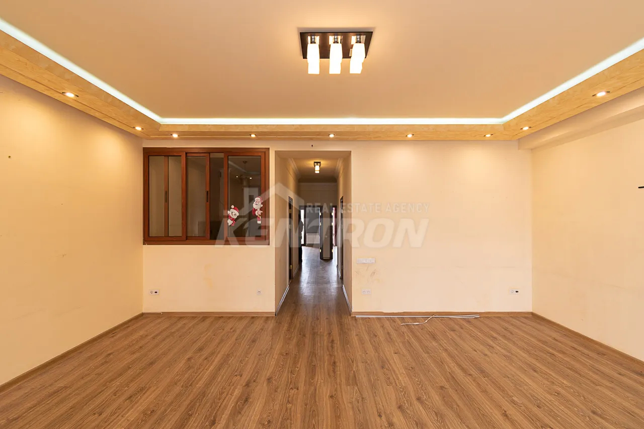 4 bedroom apartment for sale Sasna Тsrer St, Davtachène Yerevan, 159006