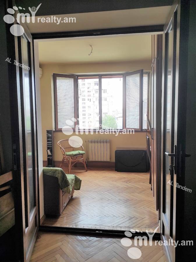 Купить 4 комнатную квартиру Г.Кочар ул, Арабкир Ереван, 125122