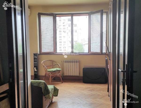 kupit-kvartiru/4-komnatnaya/Hr.Kochar+St/Arabkir/Yerevan