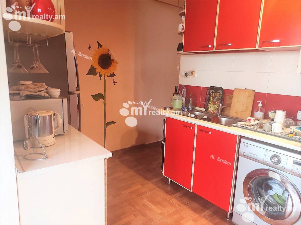 Купить 4 комнатную квартиру Г.Кочар ул, Арабкир Ереван, 125122