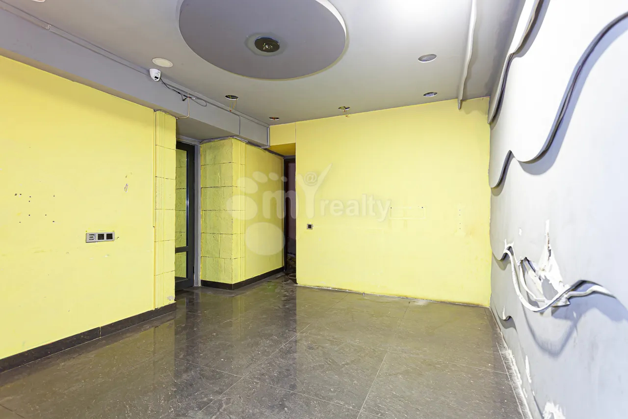 Commercial for rent خیابان کوریون, مرکز شهر ایروان, 161392