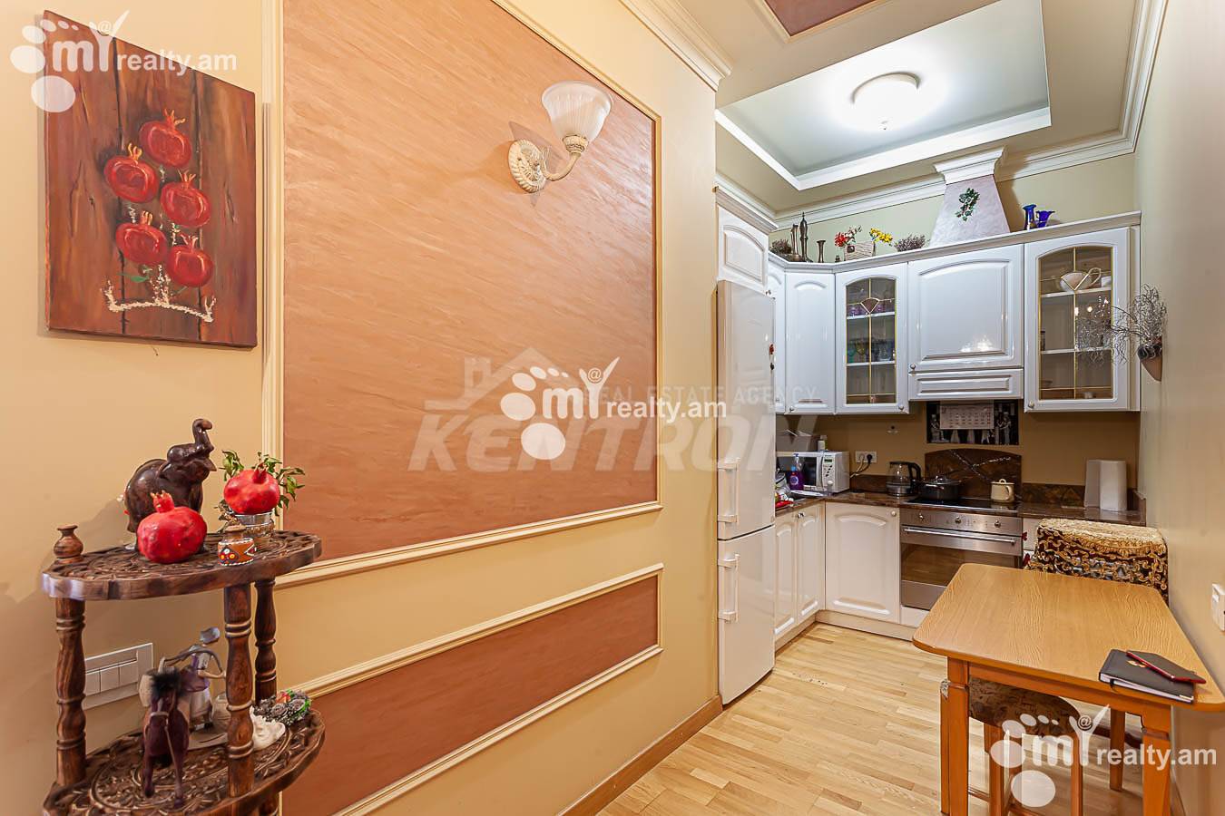 Купить 2 комнатную квартиру Маштоца пр, Центр Ереван, 153093