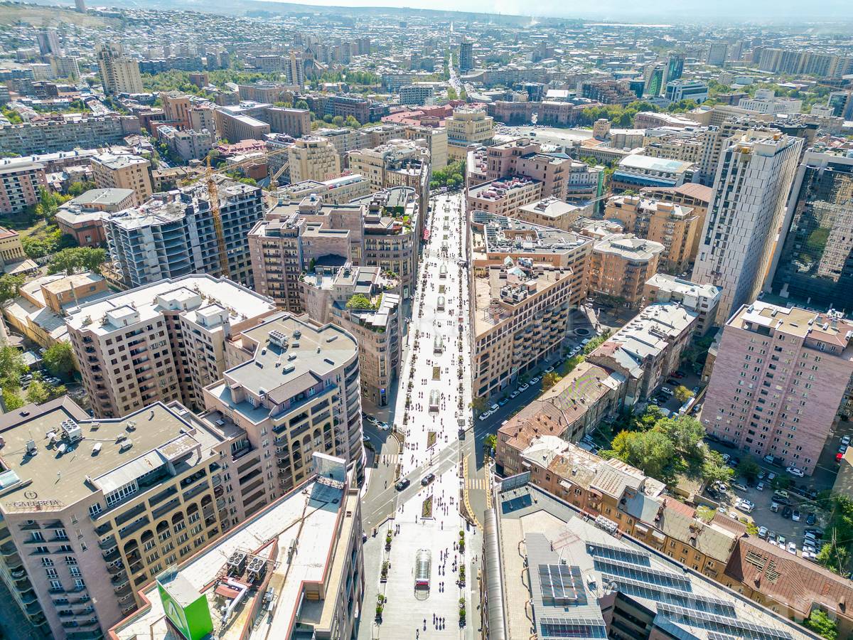 Снять коммерческoе помещение Кохбаци ул, Центр Ереван, 149015