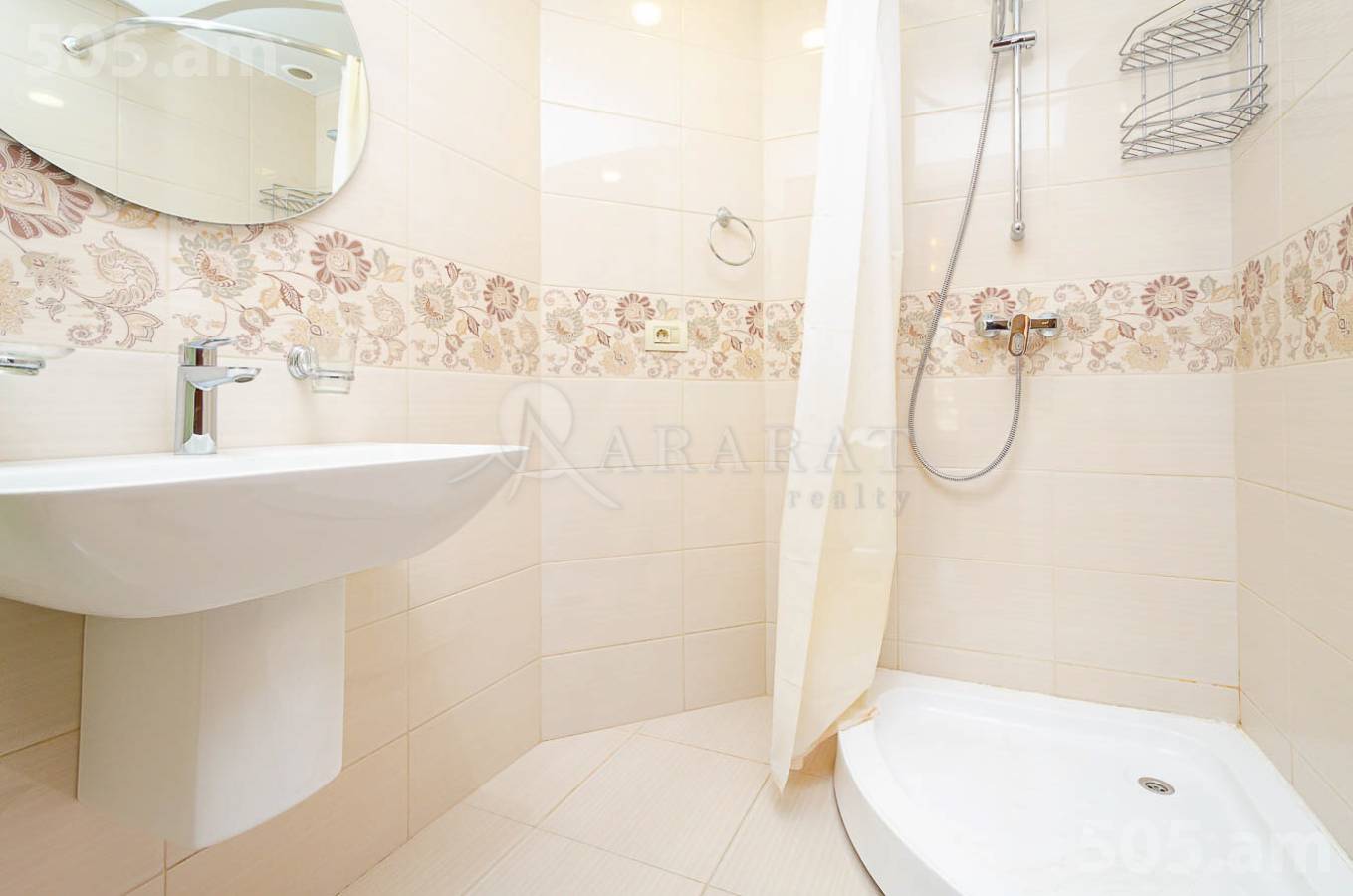3 bedroom apartment for sale Leo St, Center Yerevan, 153413