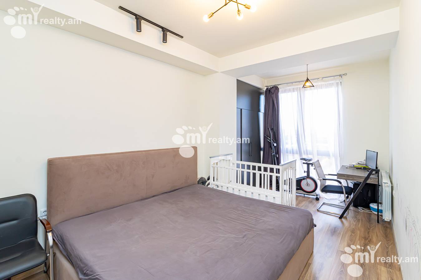 Купить 3 комнатную квартиру Нерсисян ул, Канакер-Зейтун Ереван, 143528