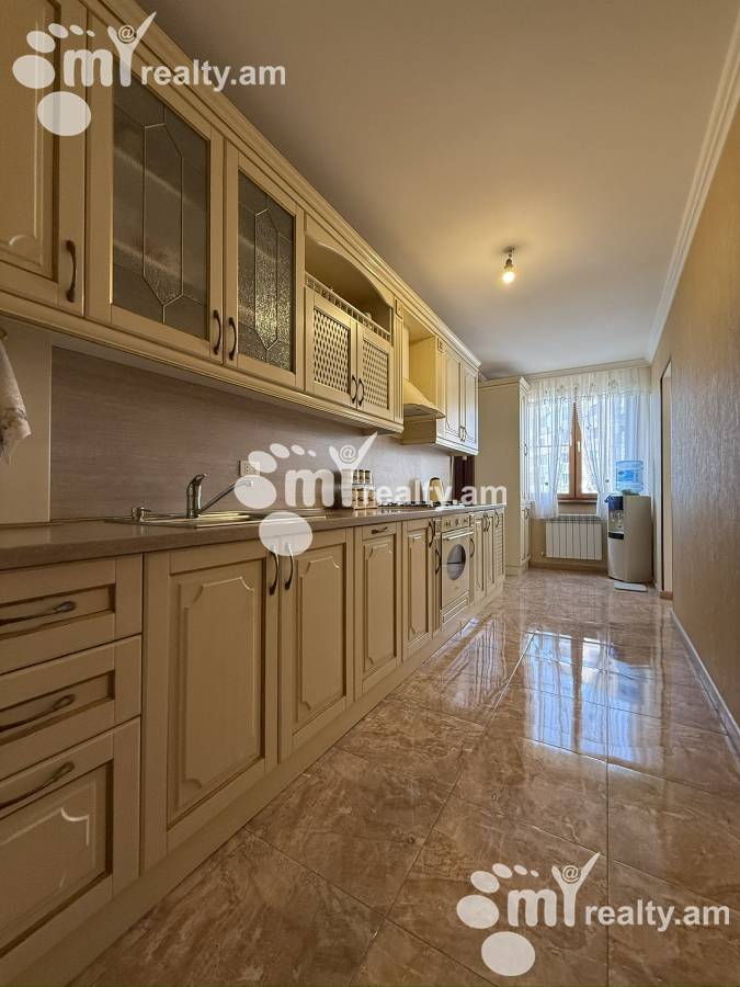 4 bedroom apartment for sale Vratsakan St, Arabkir Yerevan, 158684