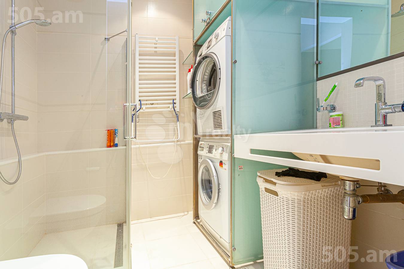 4 սենյականոց բնակարան  Վարդանանց փող, Կենտրոն Երևան, 146807