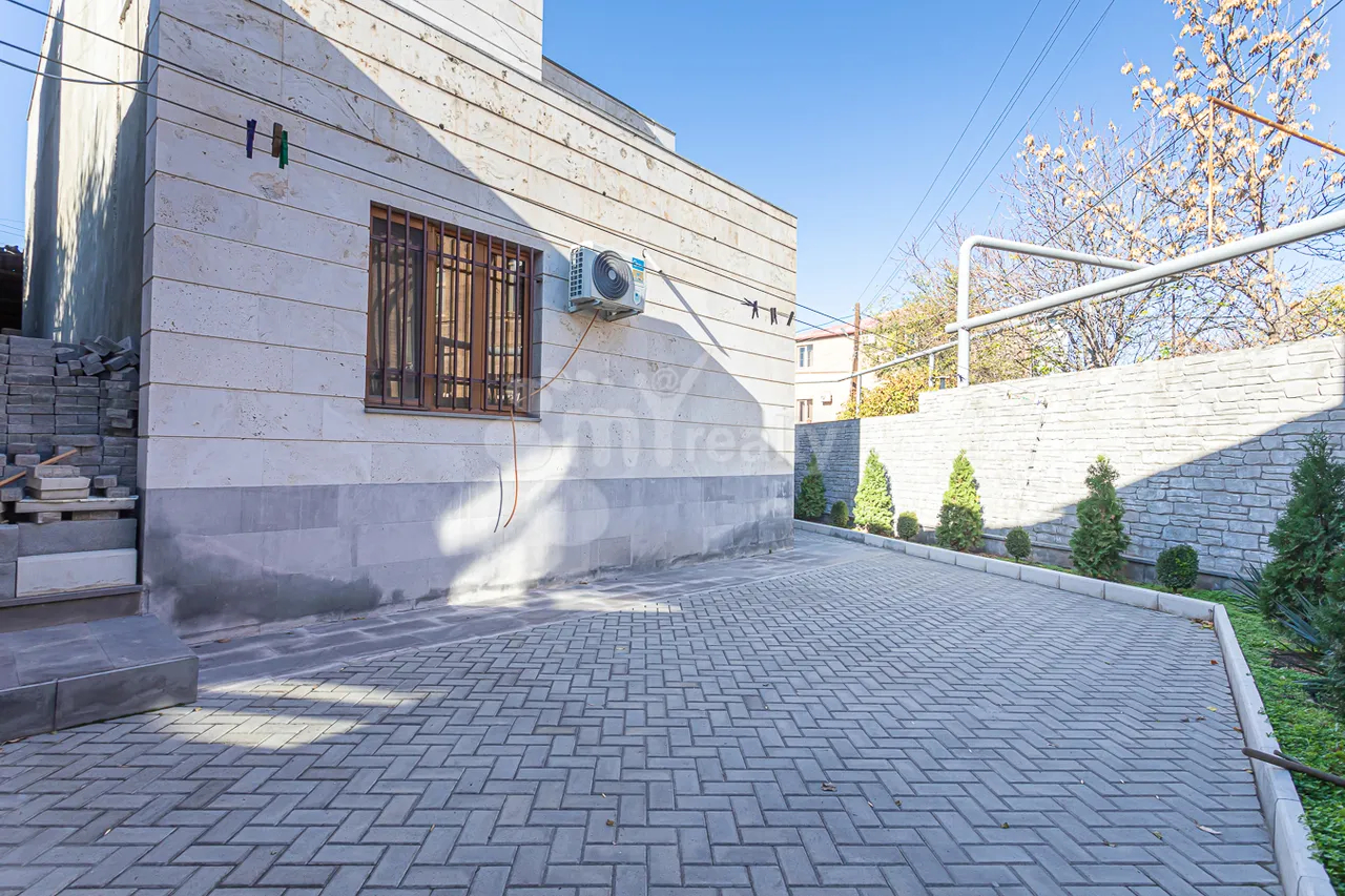 Առանձնատուն  Լուսինյանց փող., Կենտրոն Երևան, 157388