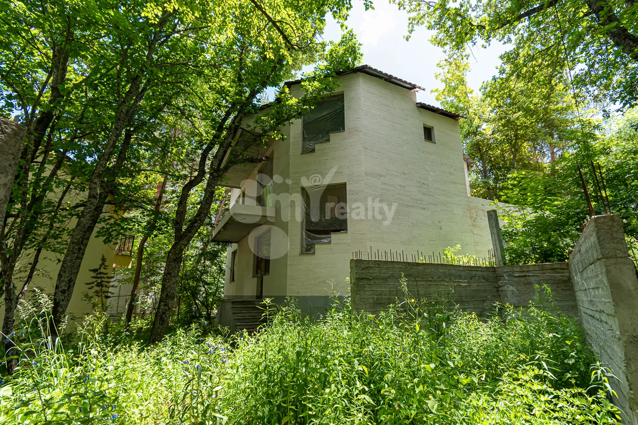 House for sale V. Harutyunyan street, Tsaghkadzor Kotayk, 157257