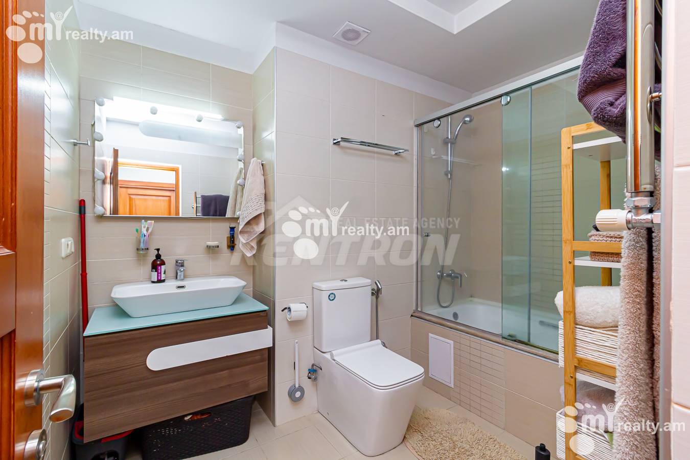 Купить 4 комнатную квартиру Антараин ул, Центр Ереван, 152704