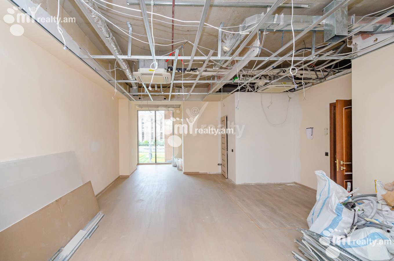 Снять коммерческoе помещение Г.Лусаворич ул, Центр Ереван, 153212