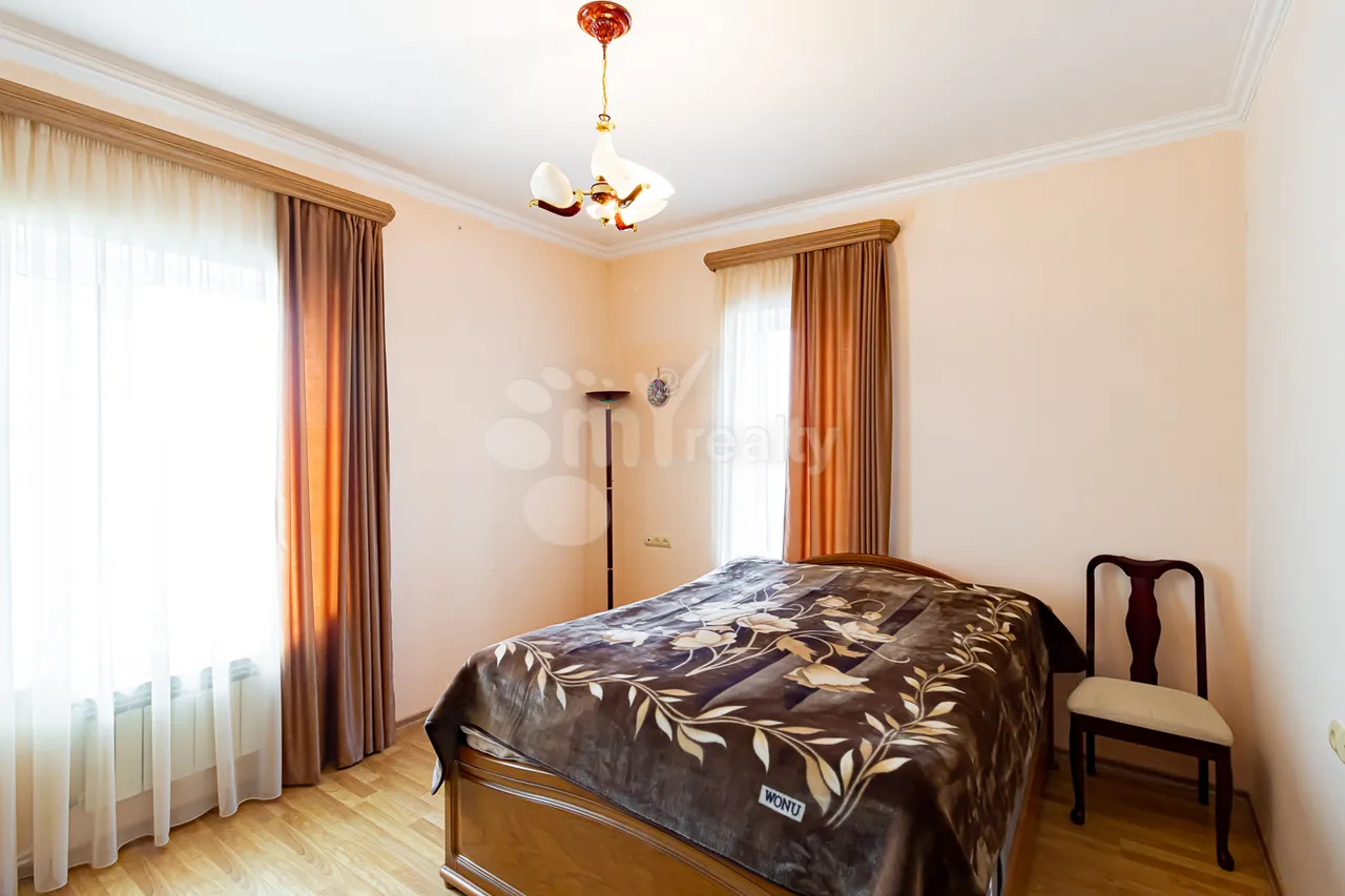 House for sale Davtashen 3 district, Davtachène Yerevan, 158789