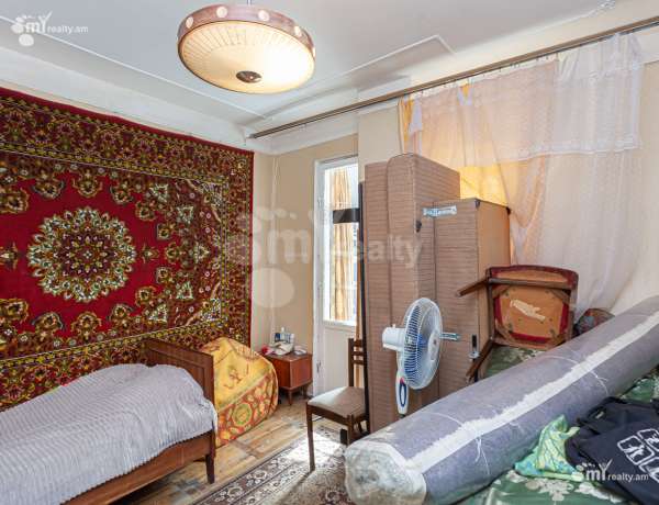 3-senyakanoc-bnakaran-vacharq-Yerevan-Achapnyak