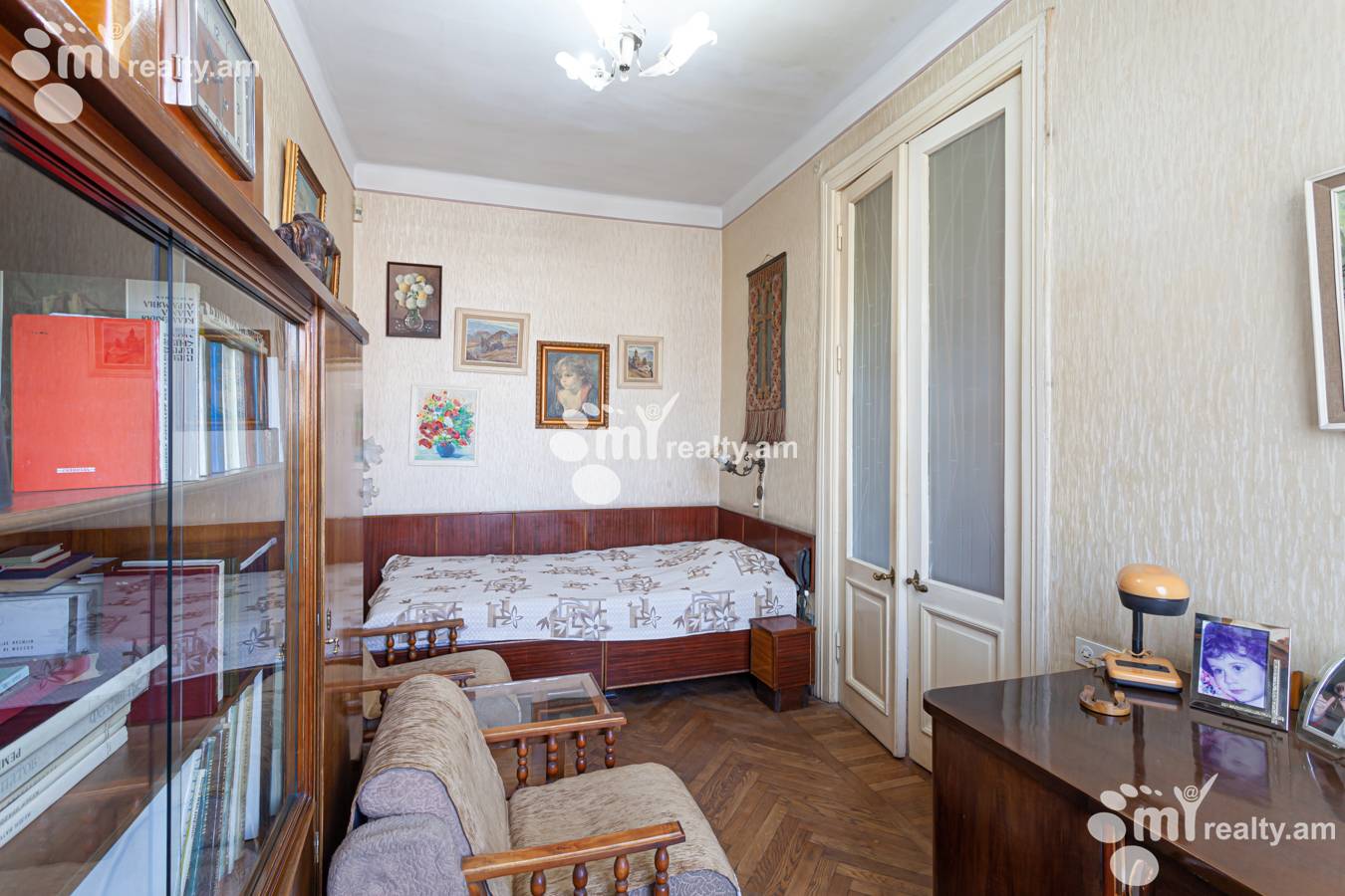 3 սենյականոց բնակարան  Մաշտոցի պող, Կենտրոն Երևան, 141313