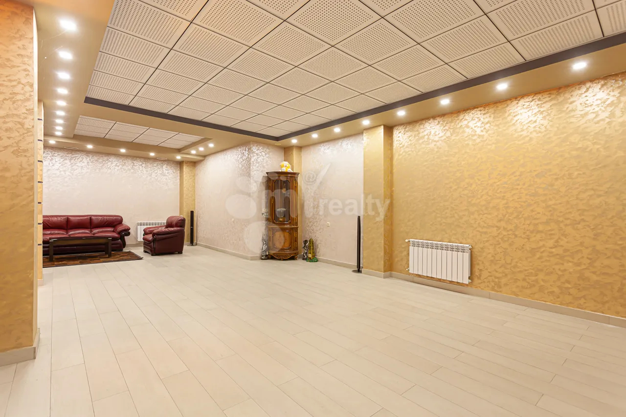 House for sale G 1 dis., Ajapnyak Yerevan, 161278