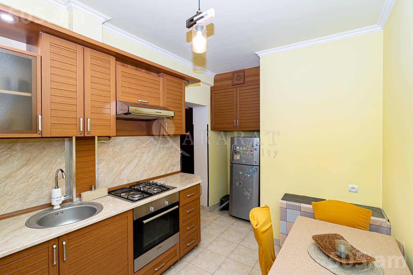 Купить 2 комнатную квартиру Е. Кочар ул, Центр Ереван, 154619