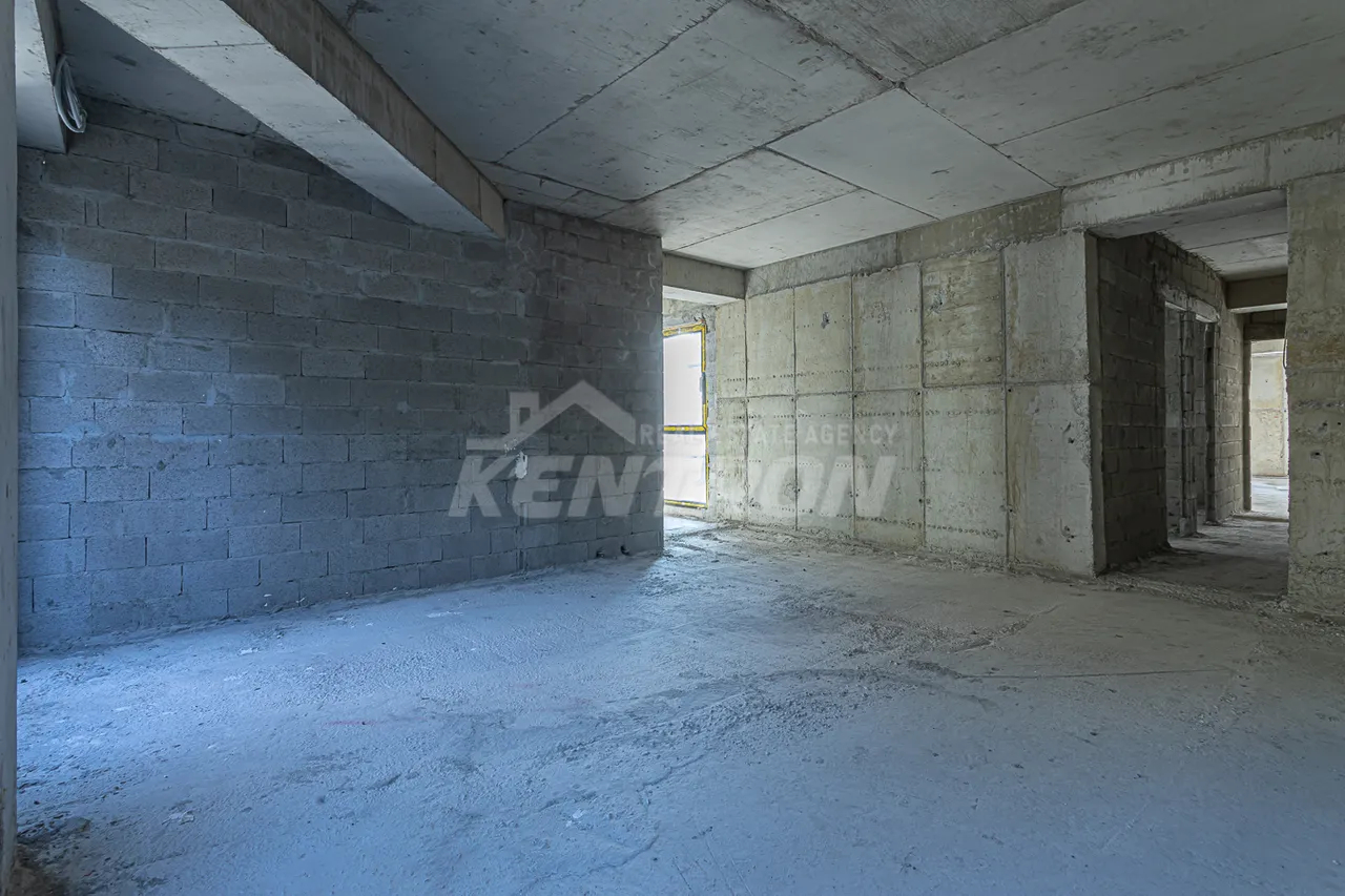 Купить 4 комнатную квартиру Лео ул, Центр Ереван, 157438