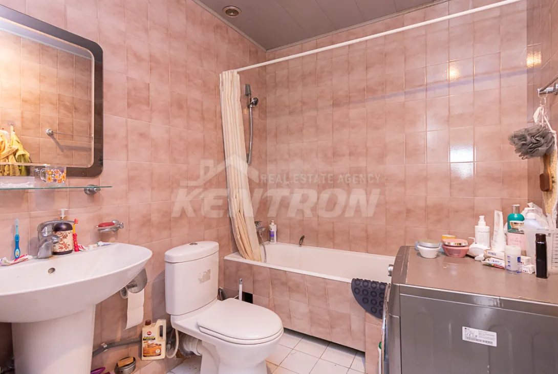 5 bedroom apartment for sale Zakyan St, Center Yerevan, 161876