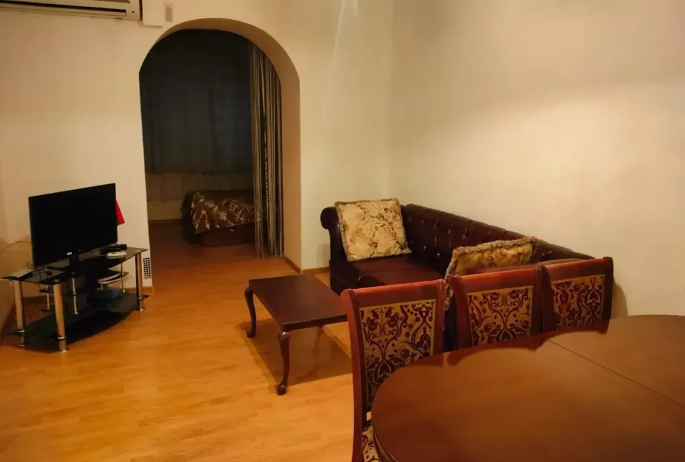 bnakaran/4-senyakanoc/Mashtots+Ave/Center/Yerevan