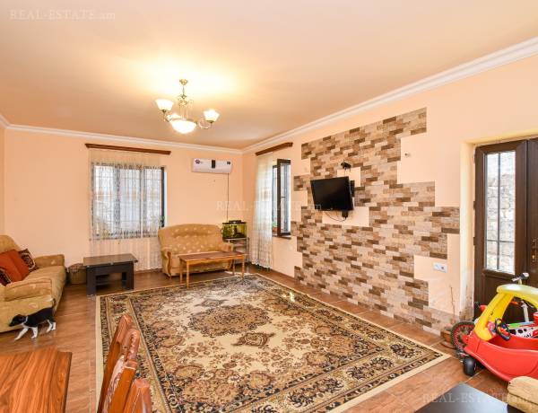 kupit-dom/Paruyr+Sevak++dis.+17+street/Avan/Yerevan