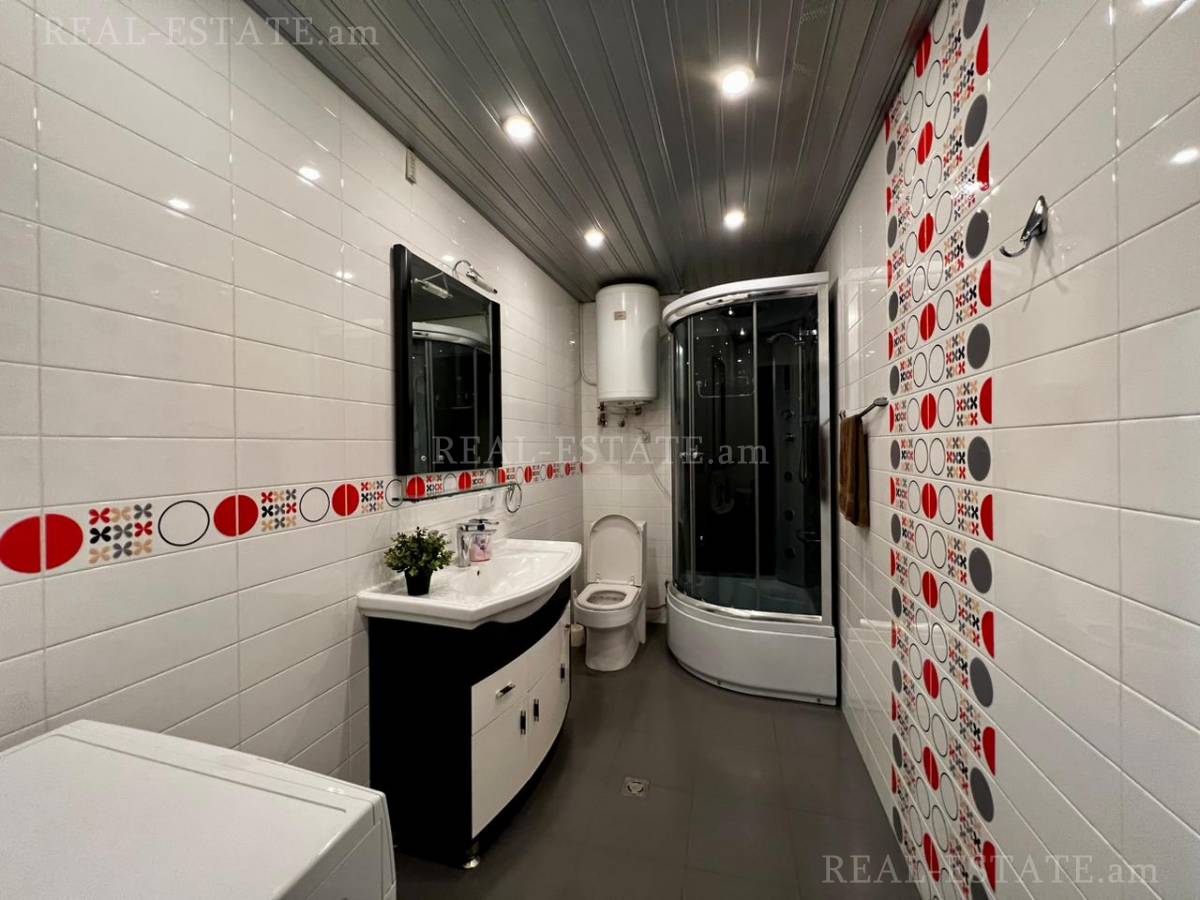 3 bedroom apartment for sale Northern(Hyusisayin)  Ave, Center Yerevan, 132347