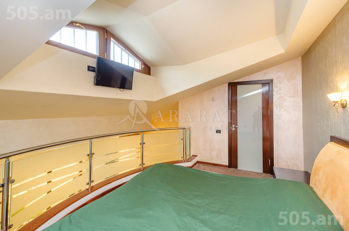 2 bedroom apartment for sale Zakyan St, Center Yerevan, 153237