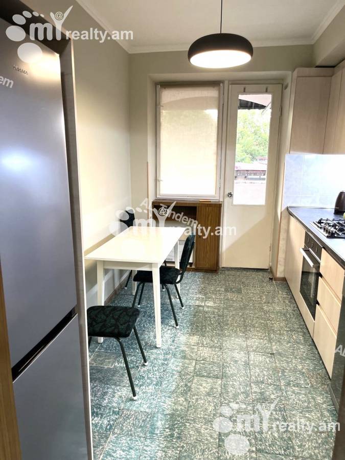 Снять 3 комнатную квартиру Сарян ул, Центр Ереван, 125495