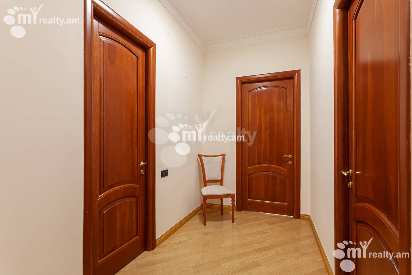 4 bedroom apartment for rent Teryan St, Center Yerevan, 156948