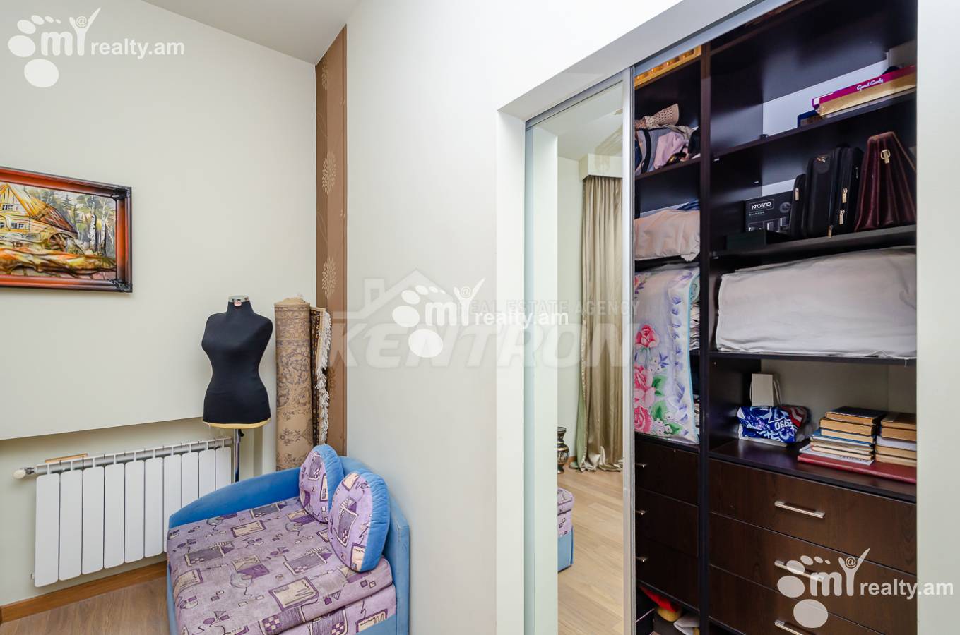 4 bedroom apartment for sale خیابان آیگِدزور, عربگیر ایروان, 155336