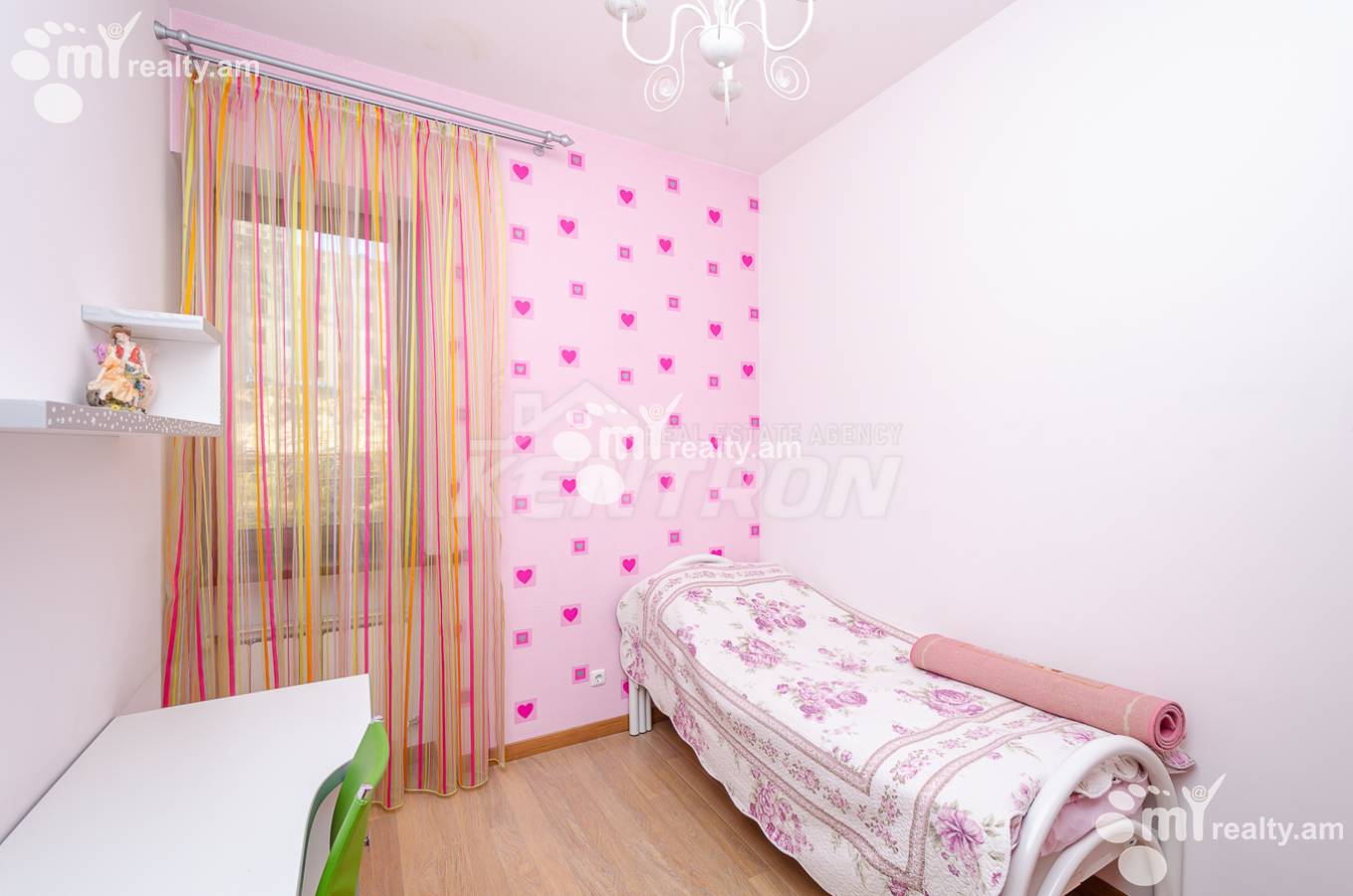 4 bedroom apartment for sale خیابان آیگِدزور, عربگیر ایروان, 155336