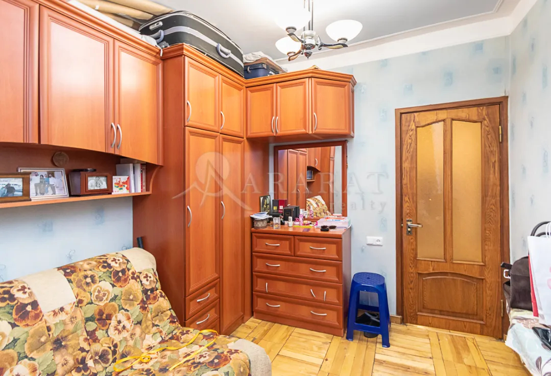 3 bedroom apartment for sale Davtashen 4 district, Davtachène Yerevan, 160362