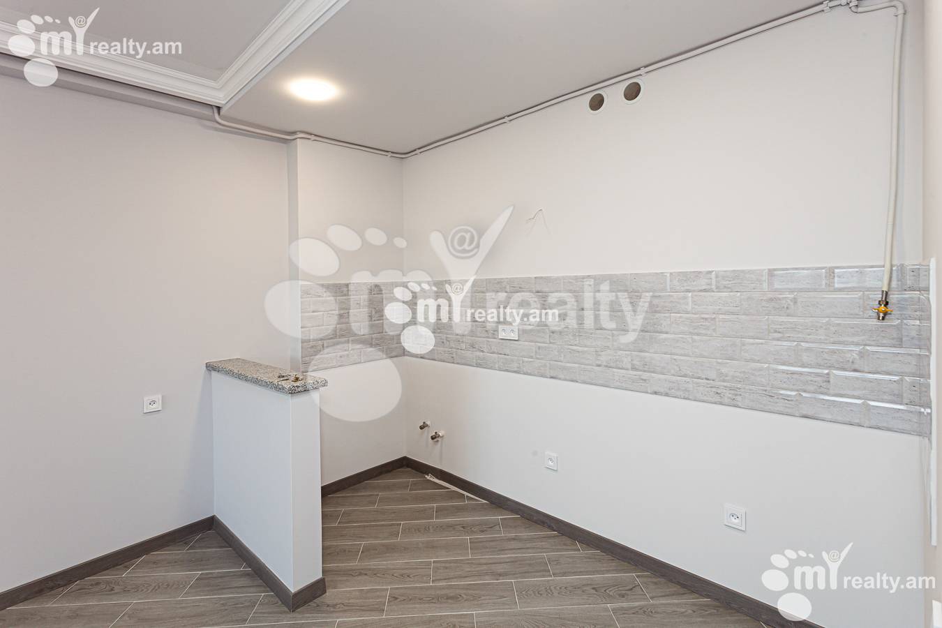 2 bedroom apartment for sale Aygestan 10 St, Center Yerevan, 135689