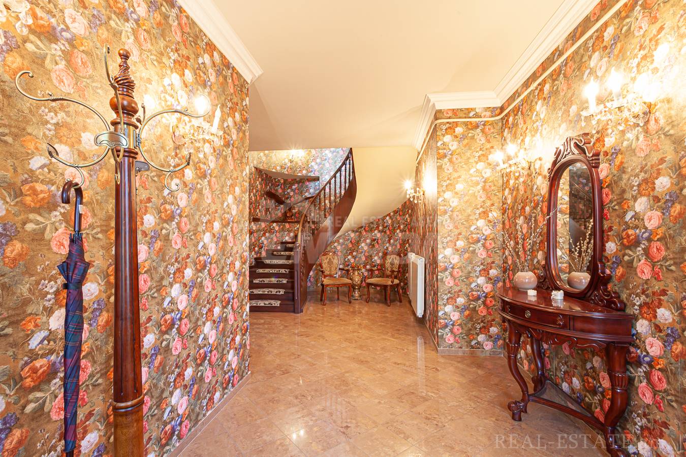 Купить дом Варшавян ул, Канакер-Зейтун Ереван, 137475