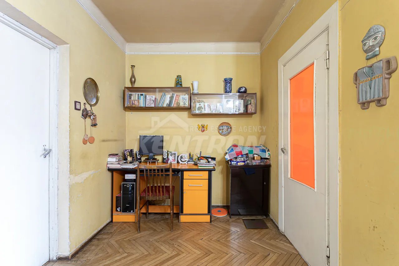 3 bedroom apartment for sale Nalbandyan St, Center Yerevan, 157228