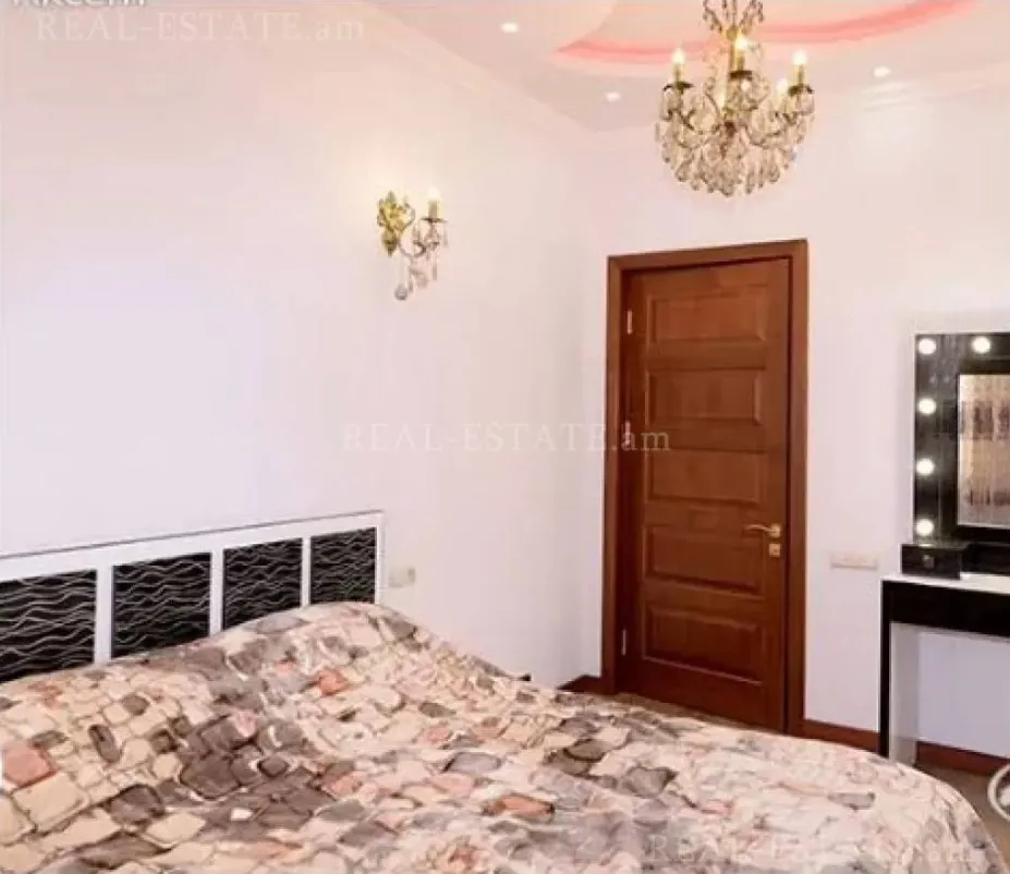 4 bedroom apartment for rent خیابان پوشکین, مرکز شهر ایروان, 160266