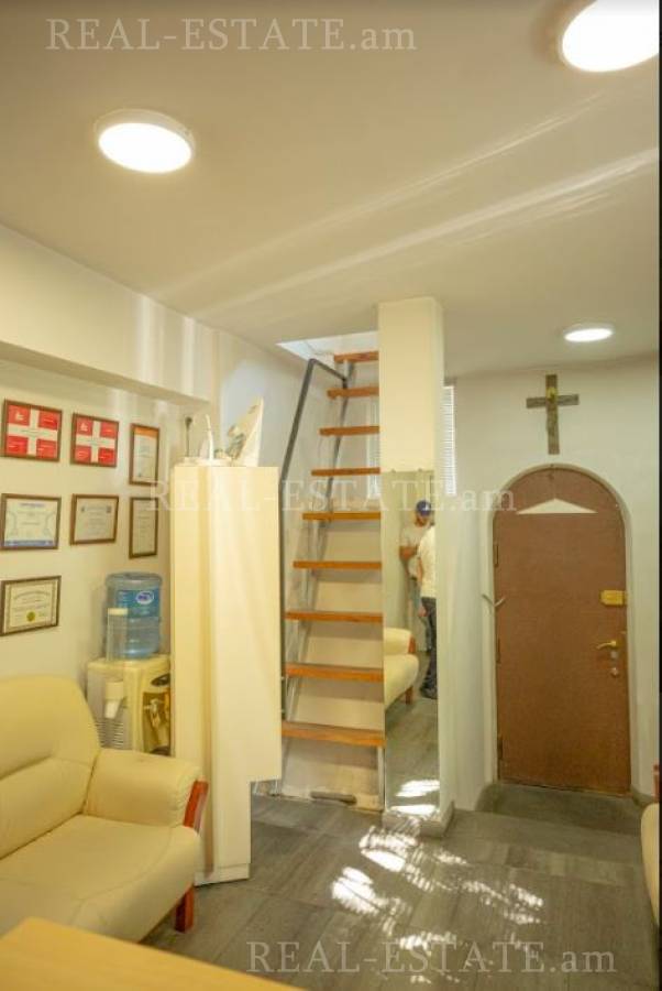 Կոմերցիոն տարածք  Ամիրյան փող, Կենտրոն Երևան, 113947