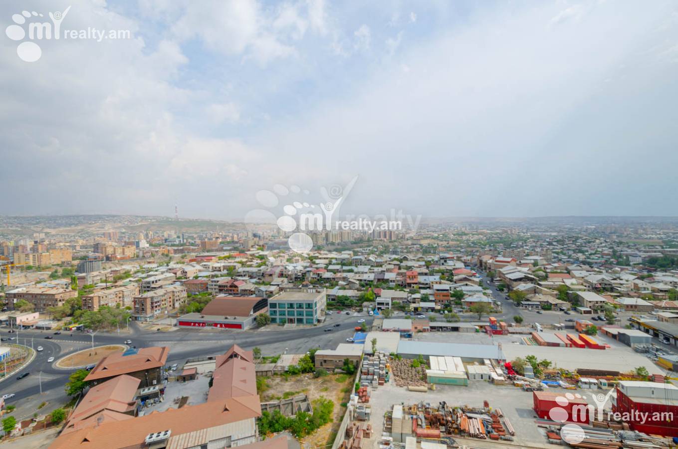 3 սենյականոց բնակարան  Ծիծեռնակաբերդի խճուղի, Կենտրոն Երևան, 139333