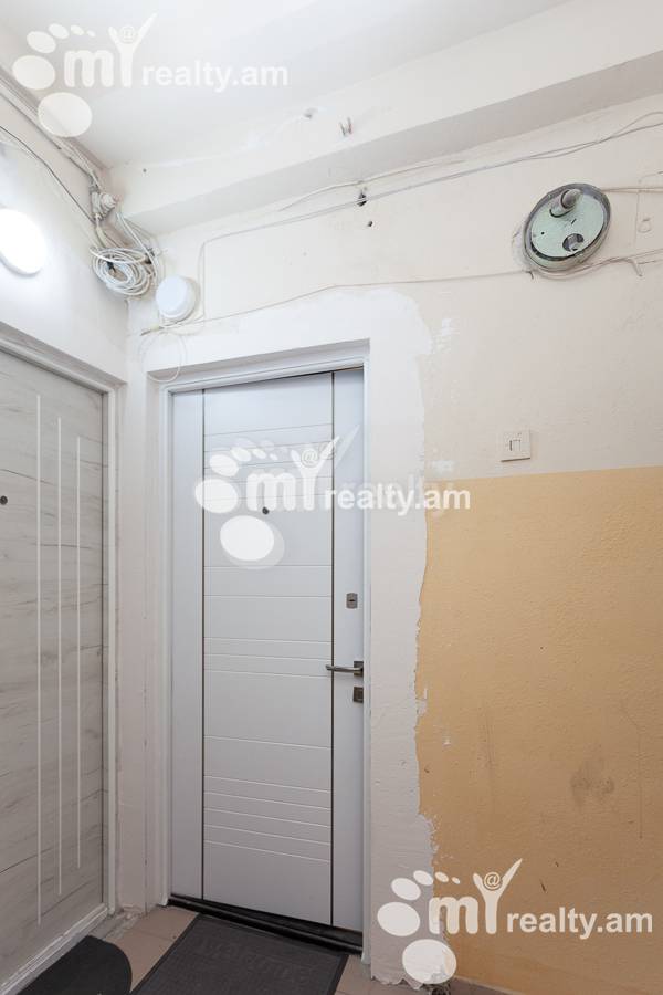 2 սենյականոց բնակարան  Ե. Քոչար փող, Կենտրոն Երևան, 137922