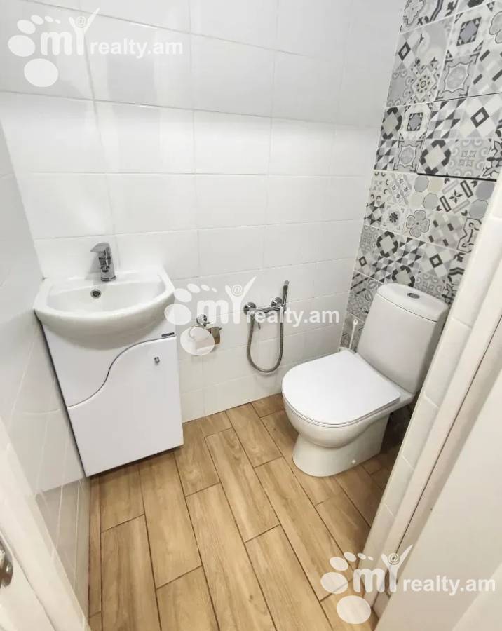 3 bedroom apartment for rent خیابان ن. تیگریانیان, عربگیر ایروان, 161161