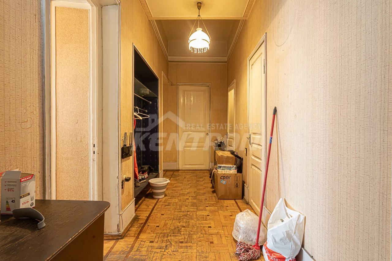 4 bedroom apartment for sale Isahakyan St, Center Yerevan, 158231